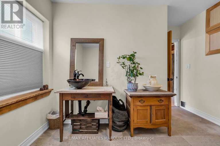 29012672/71-main-street/south-stormont-osnabruck-twp/south-stormont/ontario/K0C1Y0_15