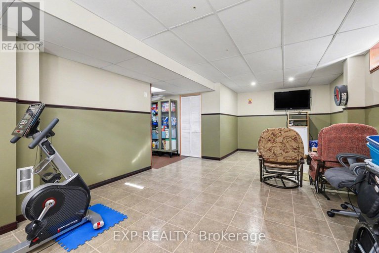 29405878/176-windhurst-drive/barrhaven-east/ottawa/ontario/K2G6J4_27