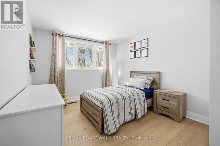 29648101/256-mitcheson-street/almonte/mississippi-mills/ontario/K0A1A0_18