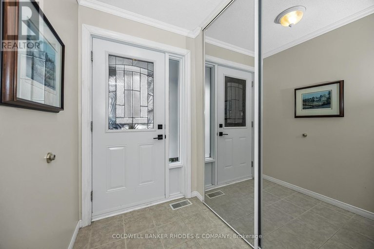 29597738/4-almond-lane/katimavik/ottawa/ontario/K2L3T2_3