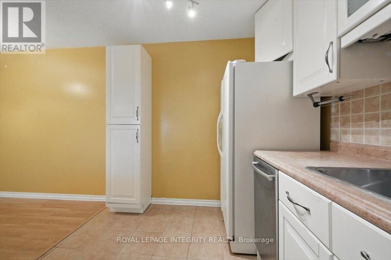 28557334/219-1599-lassiter-terrace/beaconwood/ottawa/ontario/K1J8R6_14