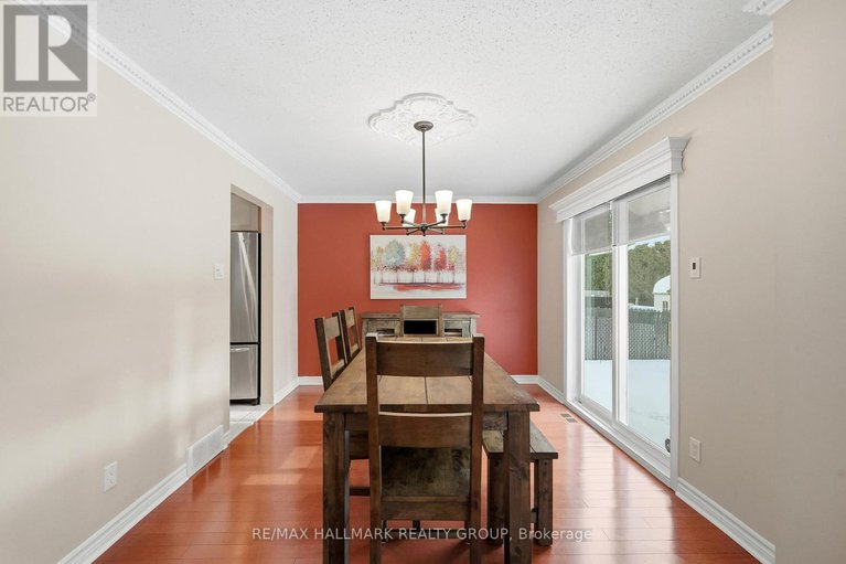 29349074/6066-meadowhill-crescent/chapel-hill/ottawa/ontario/K1C5R9_8