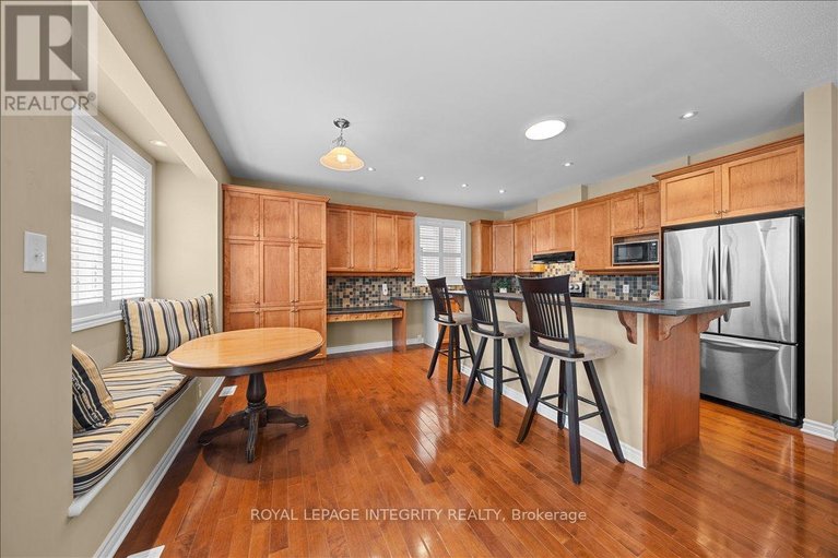 29609929/638-rosehill-avenue/stittsville-north/ottawa/ontario/K2S0K2_15