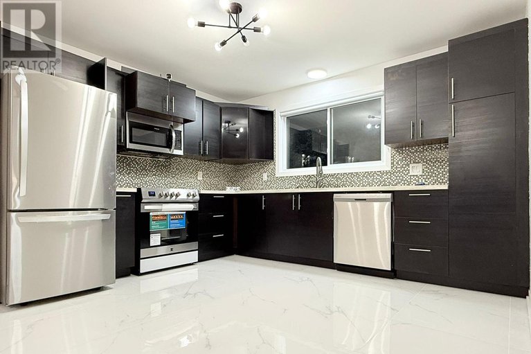 28823278/2372-riley-avenue/queensway-terrace-southridgeview/ottawa/ontario/K2C1J9_12
