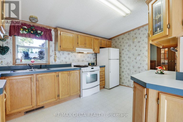 28867285/15270-concession-8-9-road/north-stormont-finch-twp/north-stormont/ontario/K0A1R0_10