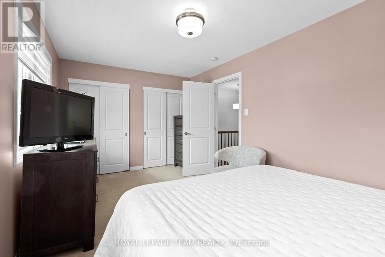 28549711/205-overberg-way/emerald-meadowstrailwest/ottawa/ontario/K2S0V7_18
