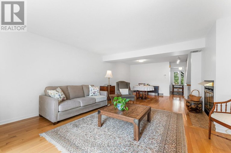 29486310/1916-russell-road/elmvale-acres/ottawa/ontario/K1G1L6_6