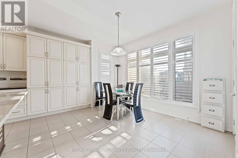 29442302/561-egret-way/half-moon-bay/ottawa/ontario/K2J0E3_15