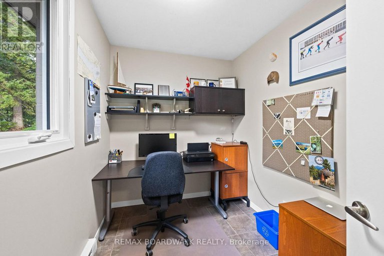 29437066/5984-third-line-road-n/rideau-twp-w-of-hwy-16-north-of-reg-rd-6/ottawa/ontario/K0A2T0_29