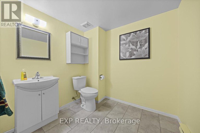 28857986/3166-stockton-drive/blossom-parkkemp-parkfindlay-creek/ottawa/ontario/K1T1S1_27