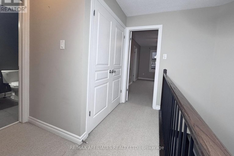 29142673/232-cooks-mill-crescent/riverside-south/ottawa/ontario/K1V2N1_19