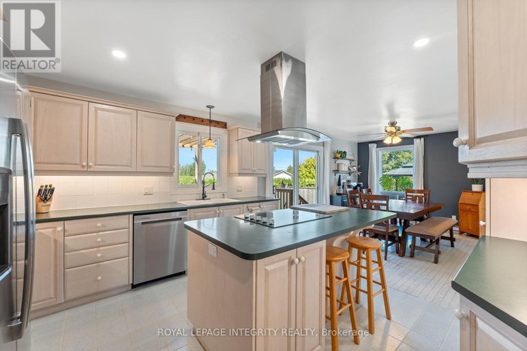 28896126/2217-lapointe-street/clarencerockland-twp/clarence-rockland/ontario/K0A1E0_24