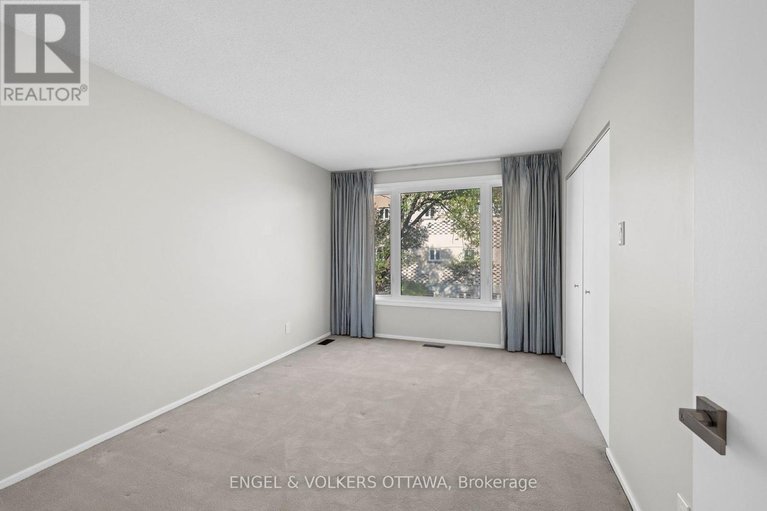 28819601/35-35-belvedere-crescent/lindenlea/ottawa/ontario/K1M0E5_27