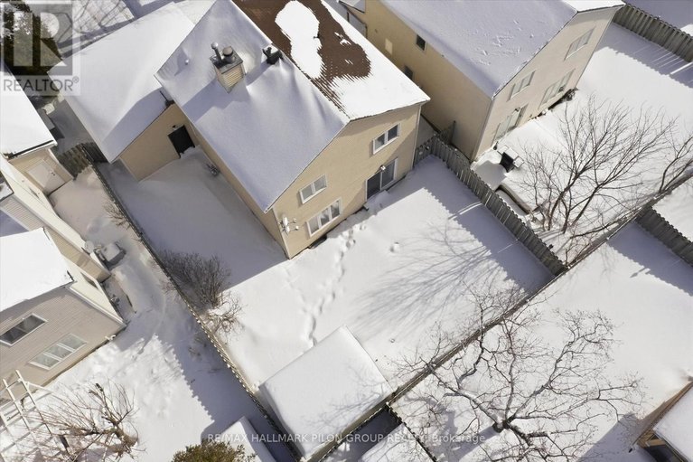 29620278/284-mceachern-crescent/bilberry-creekqueenswood-heights/ottawa/ontario/K1E3K3_23