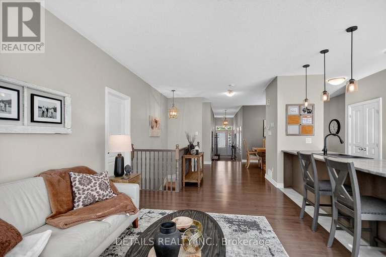 29041916/828-cologne-street/embrun/russell/ontario/K0A1W0_13