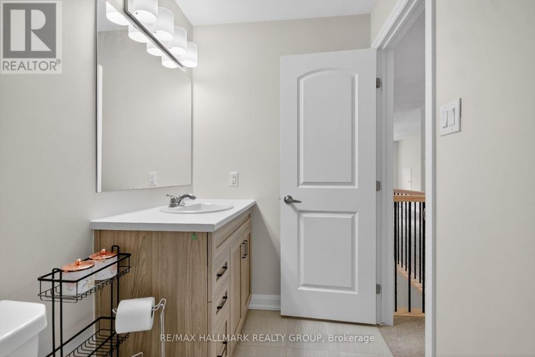 29619268/238-pursuit-terrace/richmond/ottawa/ontario/K0A2Z0_30