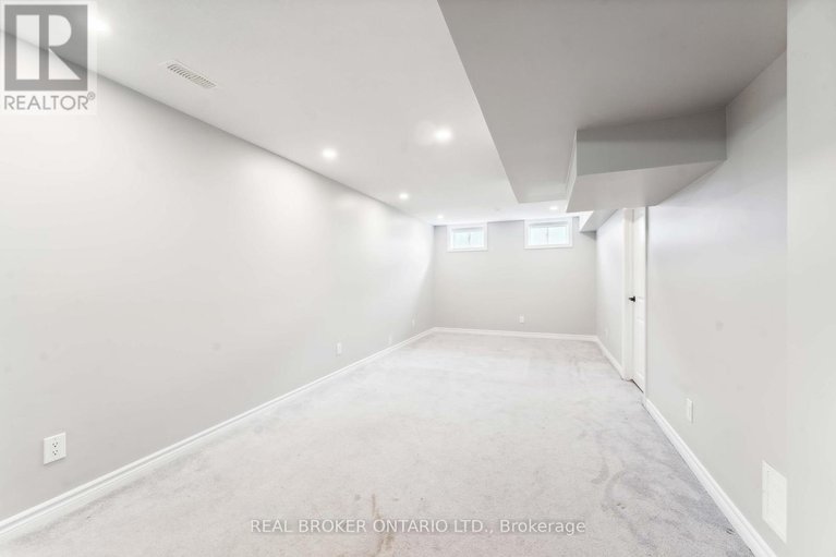 28466589/391-rouncey-road/emerald-meadowstrailwest/ottawa/ontario/K2V0K4_34