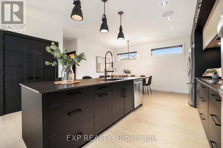 29162833/1056-notre-dame-street/embrun/russell/ontario/K0A1W0_12