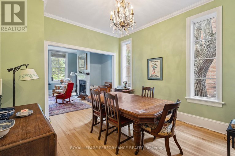 28582293/81-mackay-street/new-edinburgh/ottawa/ontario/K1M2E4_8