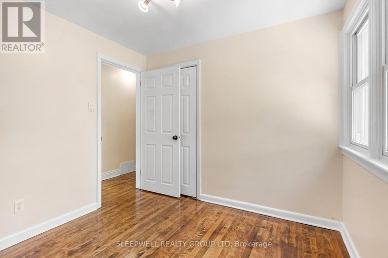 28651207/2209-belair-drive/bel-air-park/ottawa/ontario/K2C0X2_21