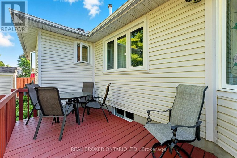 28843559/6-candow-crescent/stittsville-north/ottawa/ontario/K2S1K7_39