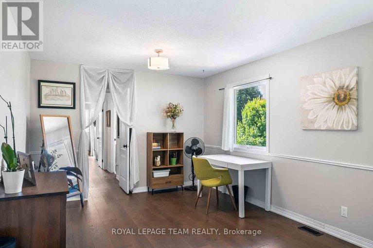 28853466/1271-collier-crescent/greely/ottawa/ontario/K4P1C1_28
