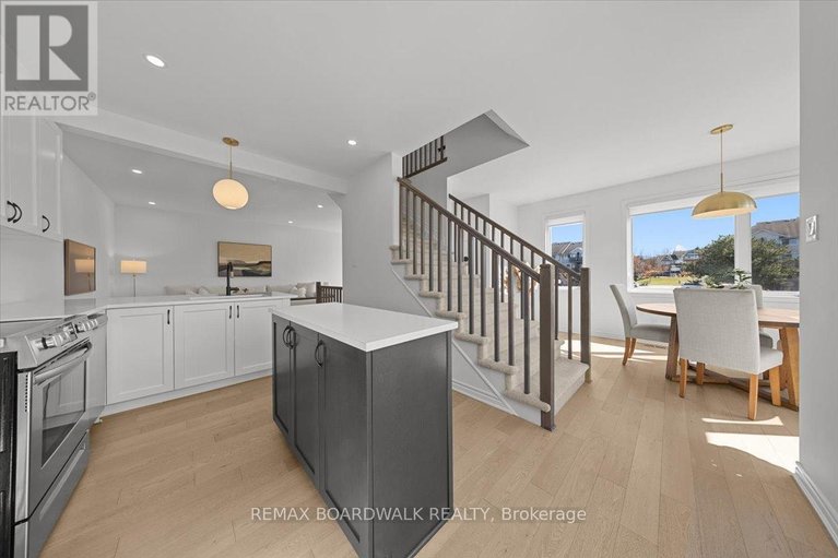 29641185/829-kiniw-private/cfb-rockcliffe-and-area/ottawa/ontario/K1K0P5_18