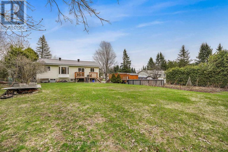 29643565/1-clarence-court/clarencerockland-twp/clarence-rockland/ontario/K4K1K7_27