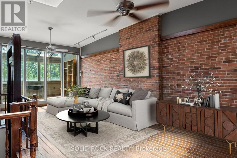 28616919/541-besserer-street/sandy-hill/ottawa/ontario/K1N6C6_27