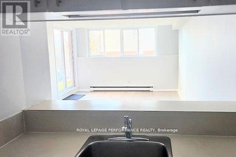 29361380/112-6470-bilberry-drive/orleans-wood/ottawa/ontario/K1C4P1_6