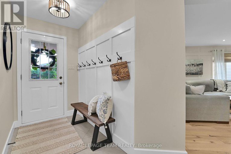 28615921/4156-wolfe-point-way/riverside-southgloucester-glen/ottawa/ontario/K1V1P5_3