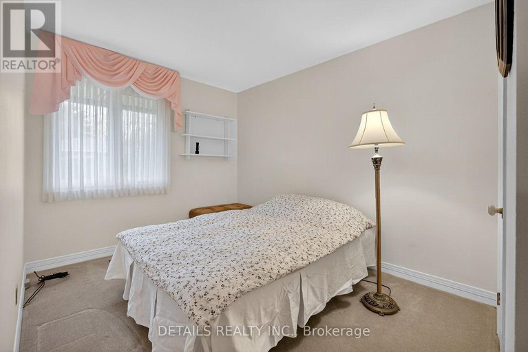 29077248/1031-connaught-avenue/queensway-terrace-north/ottawa/ontario/K2B5N2_28
