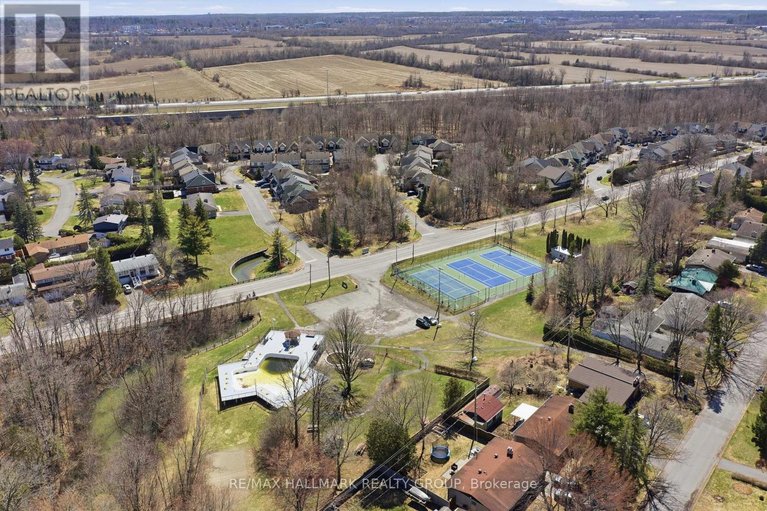 29628154/68-corkstown-road/lakeview-park/ottawa/ontario/K2H5B5_40