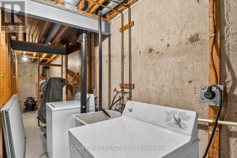 28906371/66-rutherford-way/beaverbrook/ottawa/ontario/K2K1N4_31
