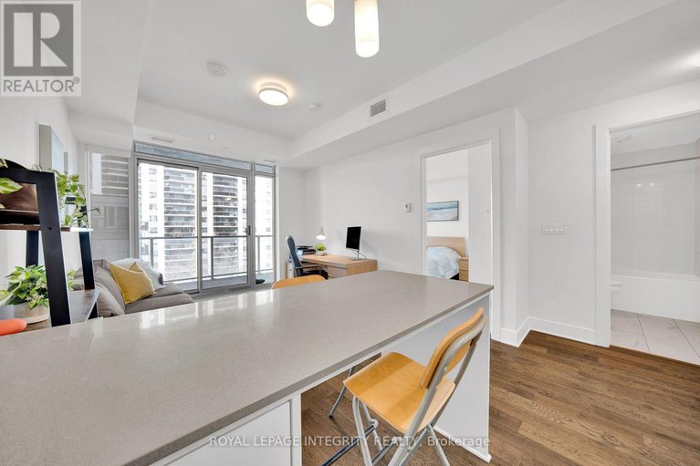 29588474/604-255-bay-street/ottawa-centre/ottawa/ontario/K1R0C5_18