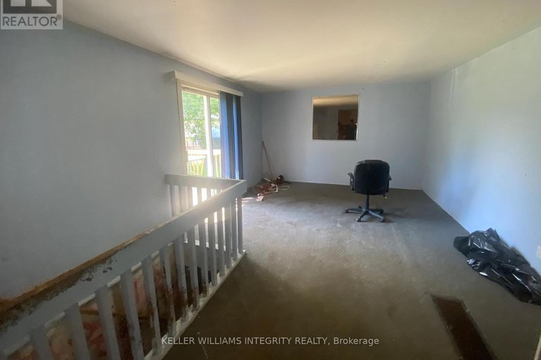 28127575/2415-du-lac-road/clarencerockland-twp/clarence-rockland/ontario/K0A3N0_37