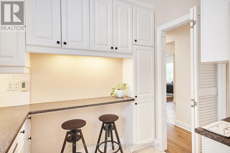 29341619/364-cunningham-avenue/alta-vistafaircrest-heights/ottawa/ontario/K1H6B4_10