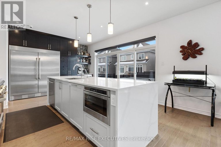 28284829/165-finsbury-avenue/stittsville-south/ottawa/ontario/K2S2P5_13