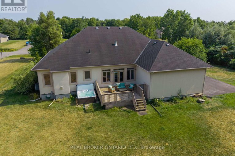 29375291/525-tullamore-street/riverside-south/ottawa/ontario/K1X0A2_47