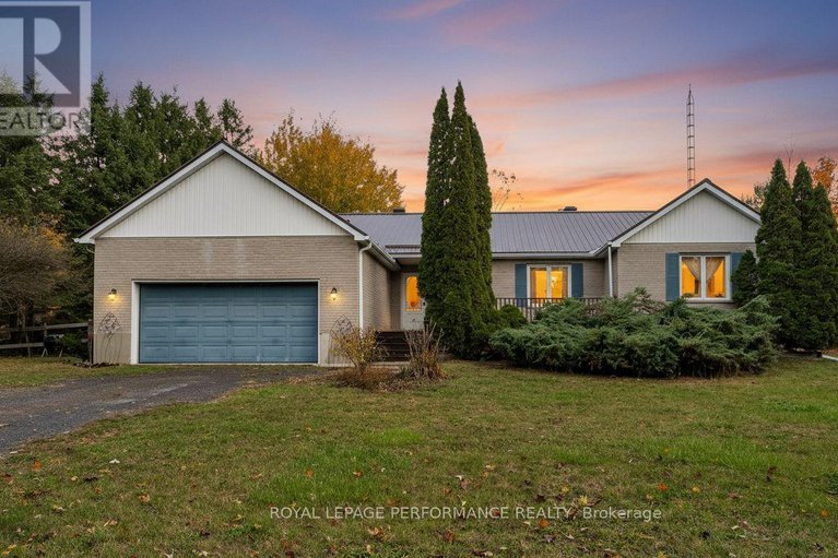 29148210/3781-delorme-crescent/north-glengarry-kenyon-twp/north-glengarry/ontario/K0C1A0_1