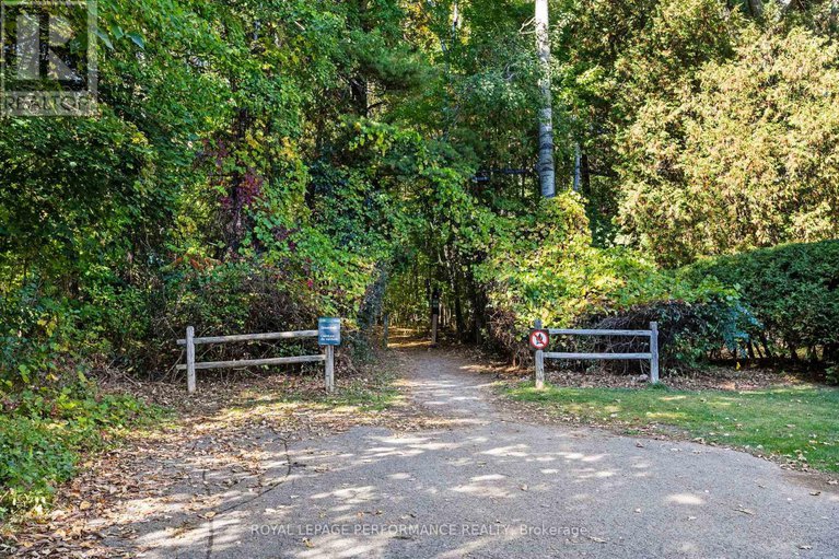 28945911/5-revol-road/merivale-gardens/ottawa/ontario/K2G0B8_38