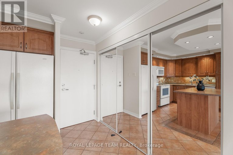 28417377/1508-40-landry-street/vanier/ottawa/ontario/K1L8K4_3