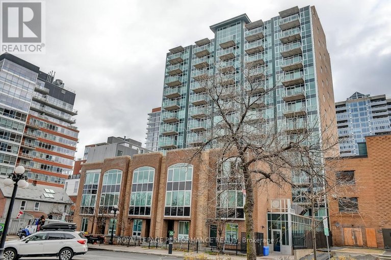 29479341/103-134-york-street/lower-townbyward-market/ottawa/ontario/K1N1K8_1