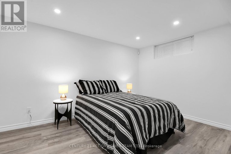 29383475/1969-loasa-lane/springridgeeast-village/ottawa/ontario/K4A4T4_33