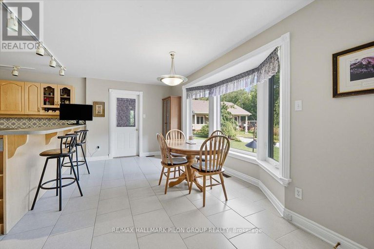 28894366/1717-lakeshore-drive/greely/ottawa/ontario/K4P1H1_10