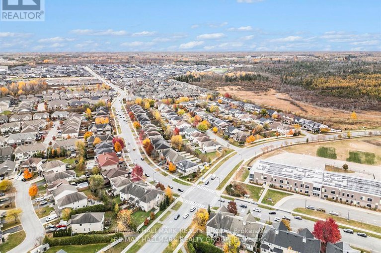 29053447/4220-kelly-farm-drive/blossom-parkkemp-parkfindlay-creek/ottawa/ontario/K1T0A5_34