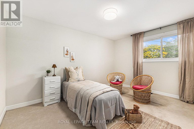 28989403/11-horner-drive/lakeview-park/ottawa/ontario/K2H5E6_17