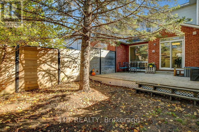 29018996/204-forestglade-crescent/hunt-club-park/ottawa/ontario/K1G6A7_44