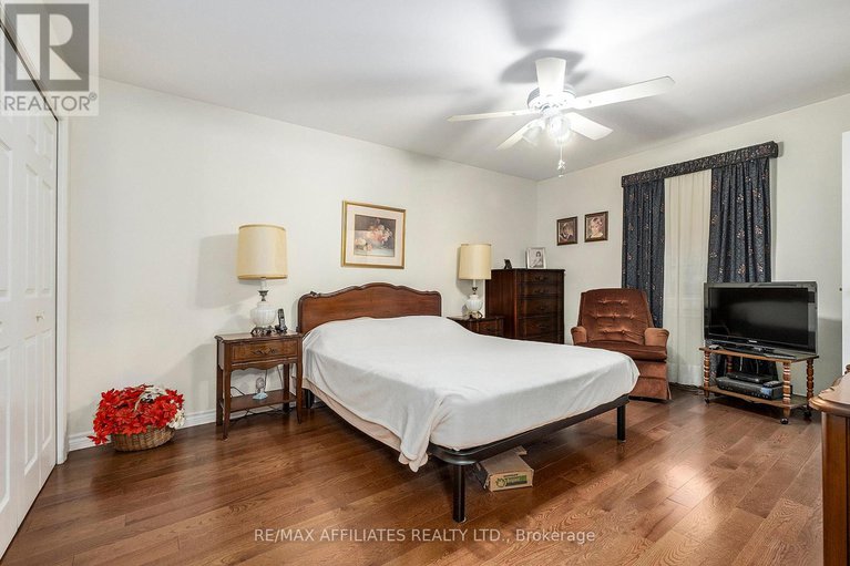 28549907/249-bracken-avenue/drummondnorth-elmsley-north-elmsley-twp/drummondnorth-elmsley/ontario/K7A4S4_22