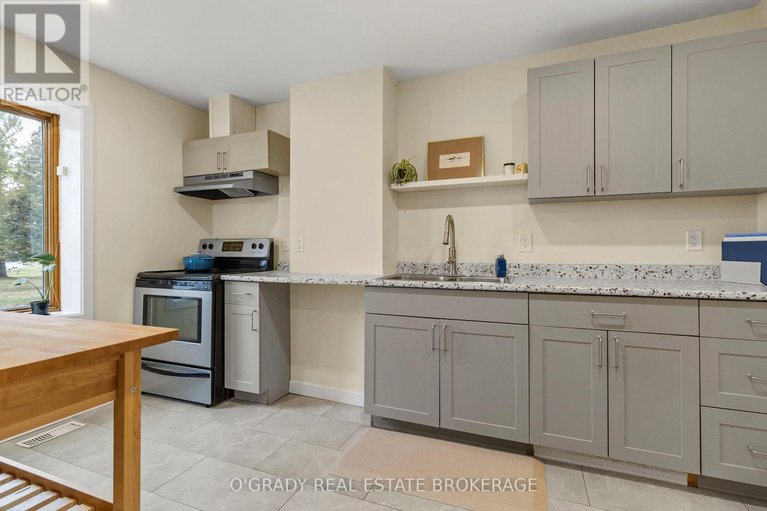 29613065/26-brouse-drive-e/iroquois/south-dundas/ontario/K0E1K0_22